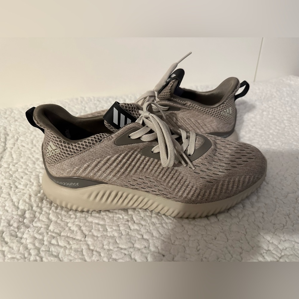 Women’s Adidas Alphabounce